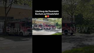 Löschzug der Feuerwehr Bochum Auf Einsatzfahrt #feuerwehr #firefighter #Blaulichtfilmer