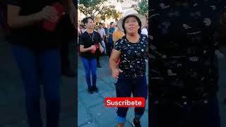 Yanet bailando con todo el sabor del parque libertad 🇸🇻.