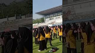 stadion full emak emak