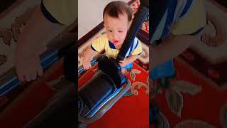 Adek bermain sendiri #shortsyoutube #ytshorts #baby #cutebaby #cute #yt