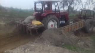 Fiat 640 Working on Farant baled and MF 385 trally par best parforms