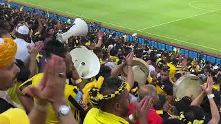 تشجيع وحماس جمهور الاتحاد امام الباطن ولحظة الهدف 💛🖤🎼