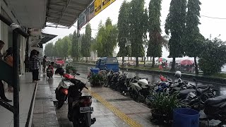 ini dia suasana hujan di ternate