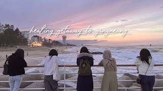 gangneung vlog! capsule hotel, playing with fireworks, beautiful beaches & lots of sundubu jjigae