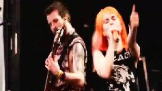 paramore) dancing is cool live