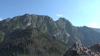 Sarnia Skała - Widok na Giewont i Zakopane 4k