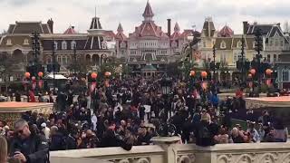 Panoramica castillo bella durmiente en DisneyLand Paris