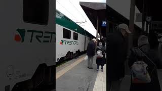 TRENO TSR R6 079 FN/FM per Milano Bovisa fermo a Pavia.