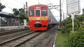 kompilasi kereta krl tokyu yang melintas dipasar minggu