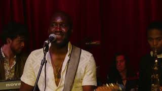 Christopher Watson - When I'm Alone (Live from Hotel Cafe)