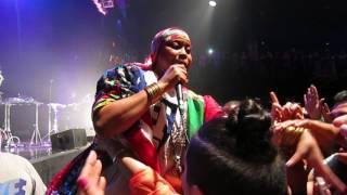 Erykah Badu   "Bag Lady" w/ "Ain't No Fun" tease  4 28 17 HOB Boston FRONT ROW