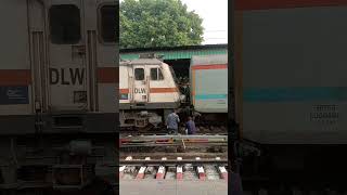 Rajdhani Express : Coupling #shorts #trains #coupling