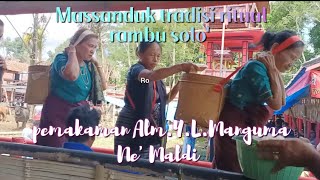 Massanduk tradisi rambu solo' pemakaman suku toraja Alm.Y.Y. Manguma Ne'Maldi di Tondon Siba'ta