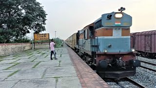 (04488) Sutlej Express Special (Firozpur - Chandigarh) Arriving At Talwandi Railway Station.!