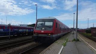 Zugverkehr am Bahnhof Westerland-BR 245+Ersatzwagen, RDC Sylt, BR 245+DB Autozug...