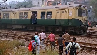 Wap4 Tuglakabad से लेकर भागा ICF कोच के डब्बे, गवाह बनी MEMU Train लोकल सवारी गाड़ी