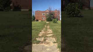 PATHWAY TO ABANDONED SCHOOL #shorts #abandoned #school #urbex #abandonedplaces #urbanexploration