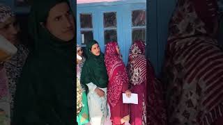 Long Ques of Women Voters in #badgam #jammukashmir #assembly_elections #jammuandkashmirnews