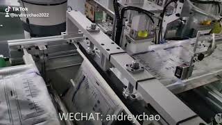 Automatic medical 2L urine bag blood bag IV serum bag welding assembling connecting making machine