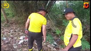 Peduli Lingkungan, Polsek Sukahaji Ajak Warga Bersihkan Sampah Sepanjang Jembatan Cigorowong