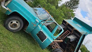 1983 Chevy Dump truck gets some use!