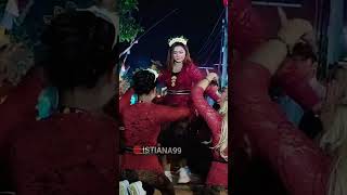 Kebaya Merah Joget Viral Kecak Bali #karnaval2024 #youtubeshorts