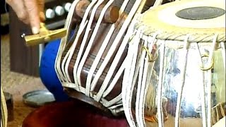 Play Tabla - Oxford, teaching video 5 of 15, how to tune tabla