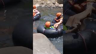 Berlibur main river tubing