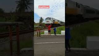 Kereta api kelas sultan jalur selatan@andi234sepur