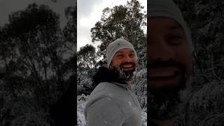 O abominável homem das neves 😂 #winter #snowtrip #australia #funny #shortsvideo #funnyshorts #fun