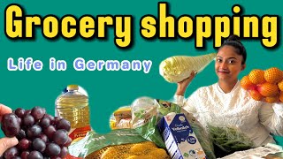 ජර්මනියේ සතියකට Grocery | රු 36,000 |