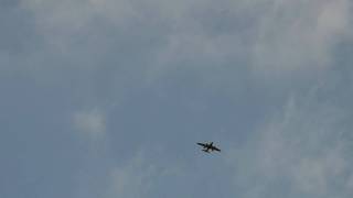 Brian Laird hovering his Me262 to a landing in 25mph winds