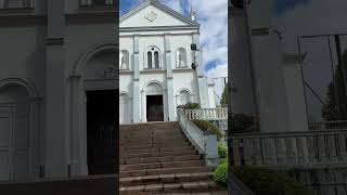 Igreja na praça central de Nova Roma do Sul