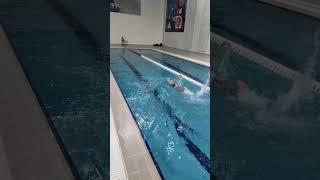 This little girl is amazing! Can you believe it? 25 meters, one breath!How far can you go? #swimming