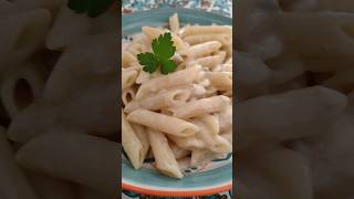 Per gli amanti del colesterolo alto Penne al Gorgonzola!! 🤤 #food #shorts #duegiridolio #ricetta 💙🇮🇹