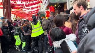 Lion Dance 💃 🦁💃Commotion : Waiting for the lion | China Town London 2024 Yr of the Dragon!