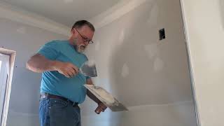 How to Mud and Tape Drywall