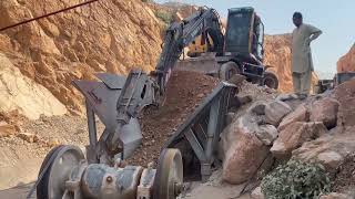 Big Rock Crushing Machine & Giant Rock Crusher