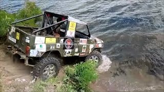 Лютый OFF ROAD УАЗЫ плавают в Днепре и преодолевают сложные участки по песку. Часть 1.