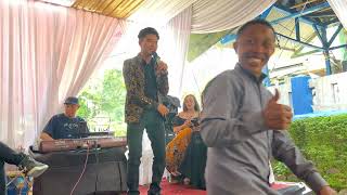 MIDUA CINTA (sule) . By mans wedding & lilis music