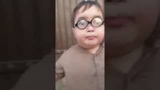 Pakistani cute bacha jiski batein Sun kar ap hasi rok nhi payeinge .God bless him .😘V Funny 😂😂😂