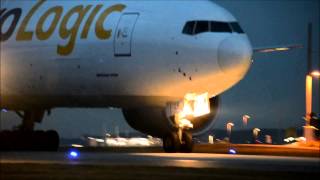 Nightspotting @Frankfurt Airport: Close Taxis at Taxiway P1 (White DHL A306 and Aero Logic B77F)