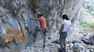 Crossing The Bridge VIII-,6c+ Tırmanıcı: Güçlü Özen MANİSA SARIKAYA KAYA TIRMANIŞI Rock Climbing