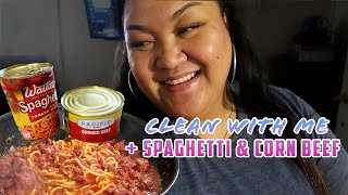 CORN BEEF & SPAGHETTI for lunch + CLEANING my room AGAIN // Vlogmas #172