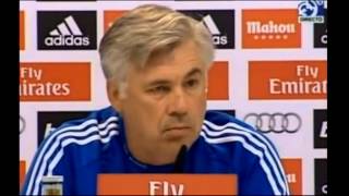 Ancelotti sonrie a la pregunta de F. Burgos sobre el enfado de Ozil