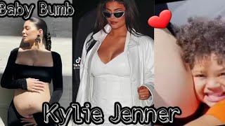 Kylie jenner show baby bump