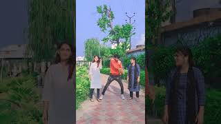 Ek Taraf hai Ghar Wali ek taraf bahar Wali #shorts #short #shortvideos #dance #shortvideos