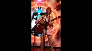 Jon Anderson Live In London 2013. Various plus some Topographic ++