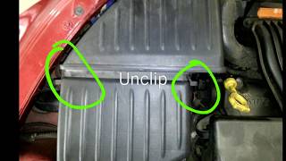 How to change battery in Chrysler PT Cruiser?