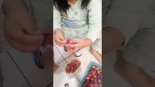 Anak Kecil ,Kerja Kupas Bawang#Video short